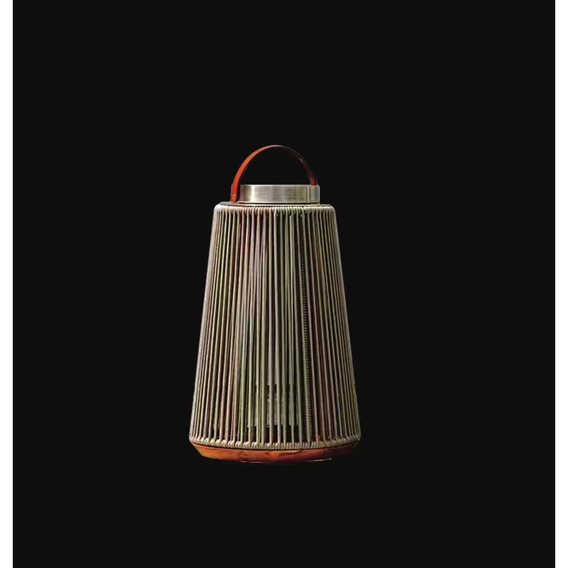 Lámpara Solar Portátil de Ratá - Outdoor Yard Lighting Fixtures reseña y precio